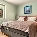 View - 4br & 2br & 1br - B11 *