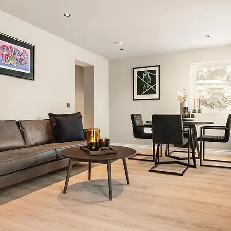 アパート View - 4br & 2br & 1br - B11