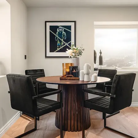 View - 4br & 2br & 1br - B11 * Odda